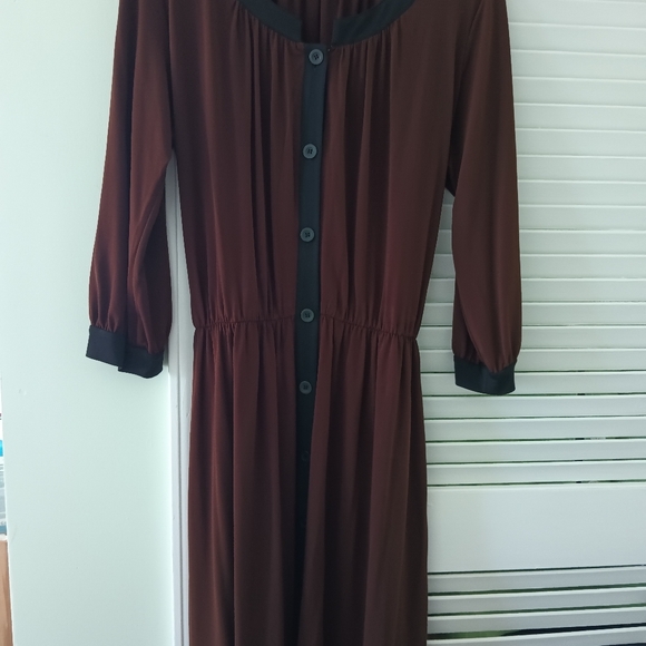 Dress - Picture 2 of 7